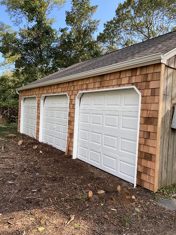 Cedar shake roofs and siding on Long Island